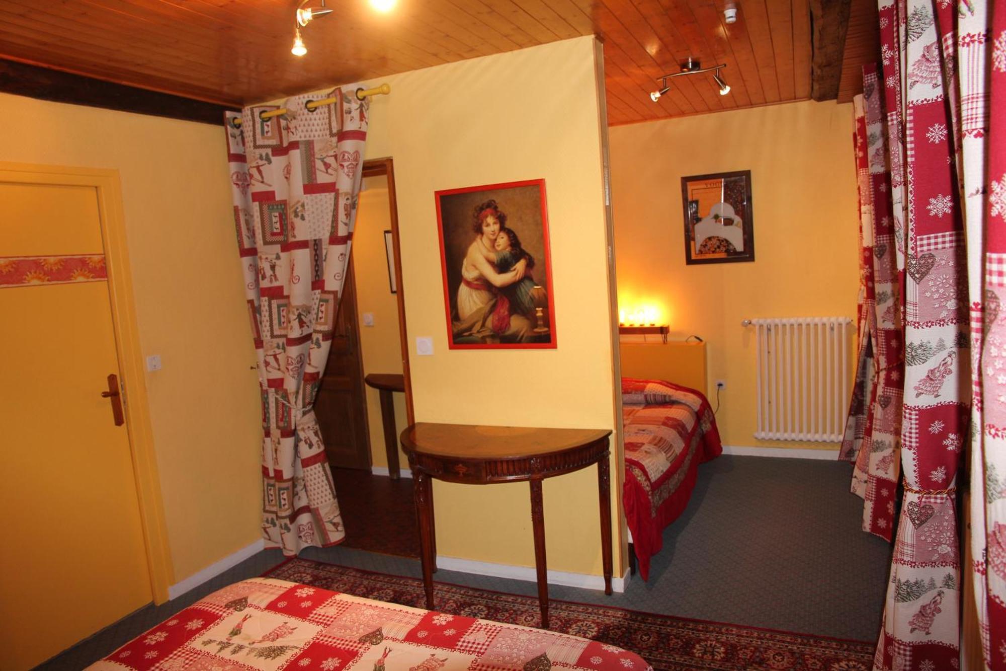 Guest House Chalet Saint Roch Albiez-Montrond Exterior foto